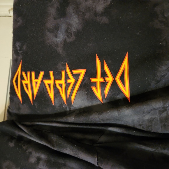 Def Leppard Lounge Set xl - Picture 3 of 6